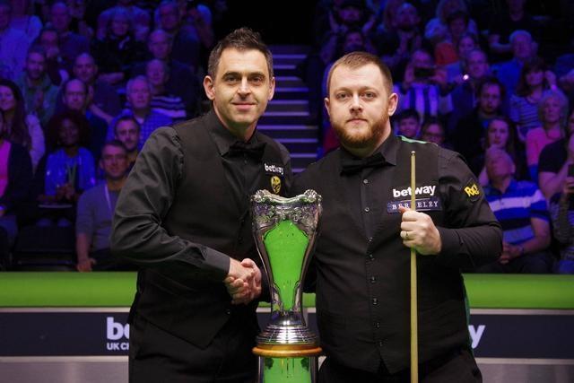 组合并非首 组合并非首