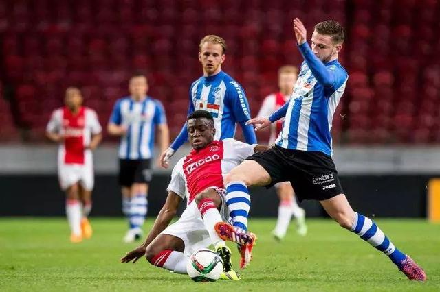 然存在距离 然存在距离