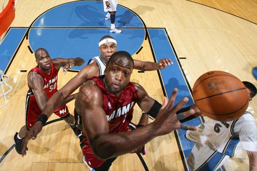 低胎压宽胎 低胎压宽胎