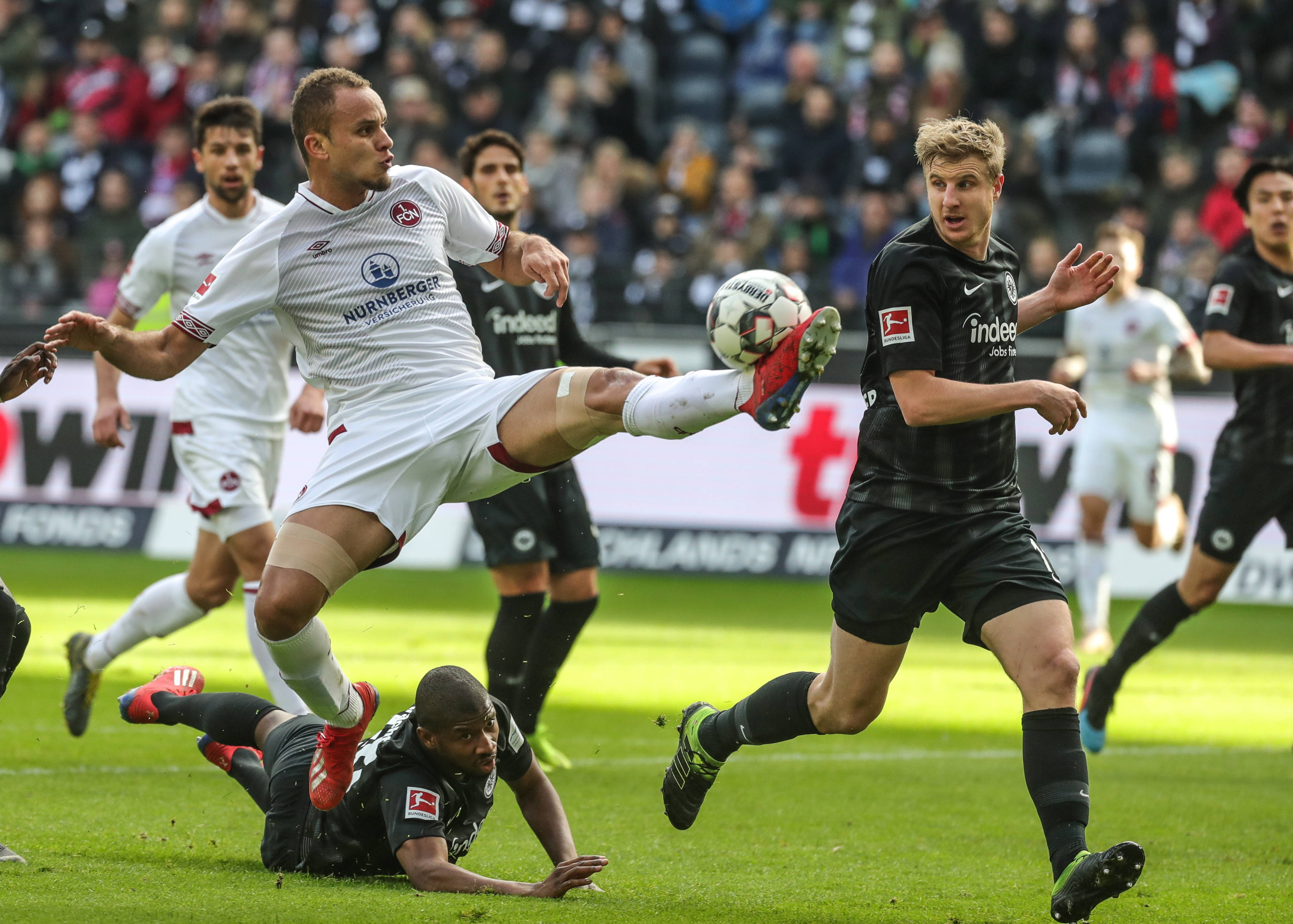 队的攻守框 队的攻守框